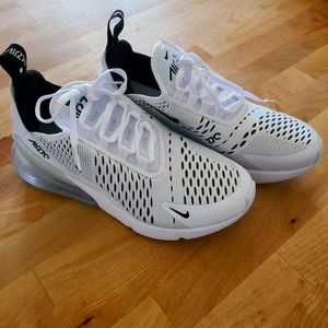 Women's white and black Nike Air Max 270, size 7